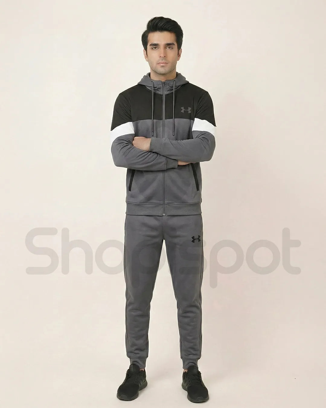 Gray tracksuit with brand logo